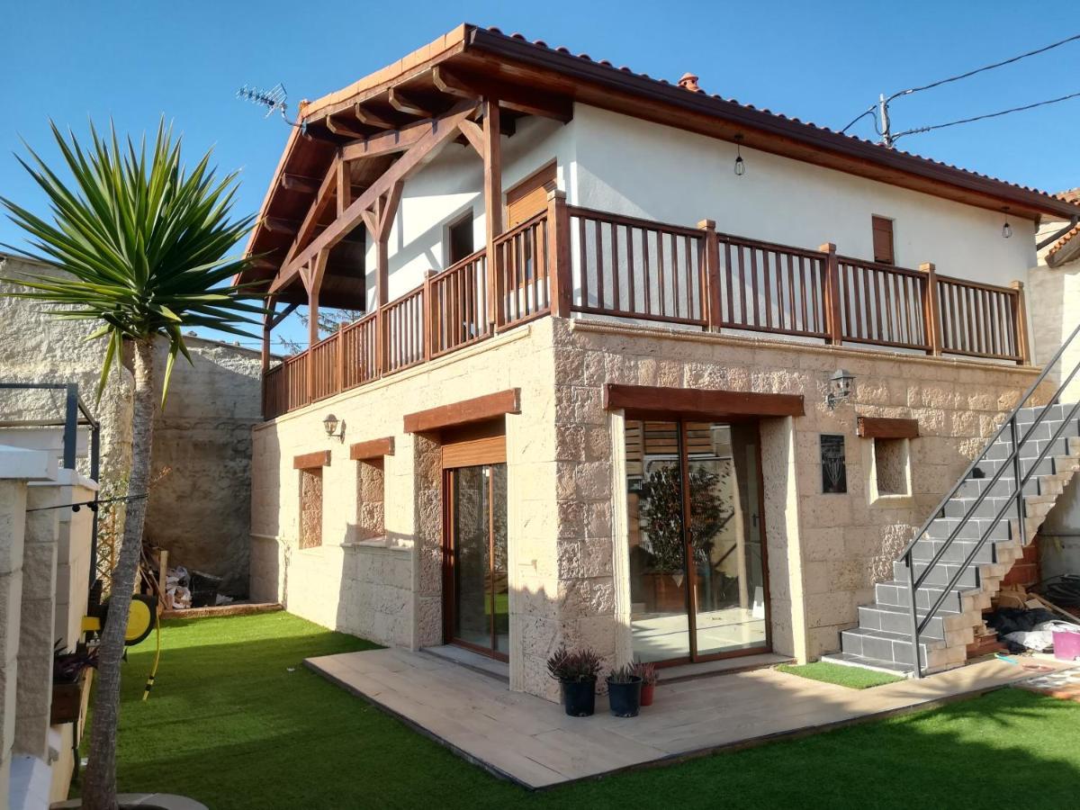 Casa Ecoeficiente Eguzkilore Torrelles Exterior photo